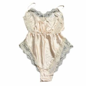 70s 80s European Vintage Silky Lace Teddy Bodysuit Lingerie (Champagne/Pink) S